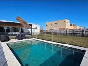 Alquiler Casa 3 dormitorios, 6 cocheras, 118m2, San...