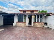 ALQUILER CASA 3 DORMITORIOS CON QUINCHO Y PILETA