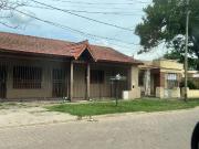 Alquiler,casa 3 dormitorios Funes centro