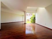 Alquiler CASA, 3 niveles, 4 dormitorios, 4 baños, 1...