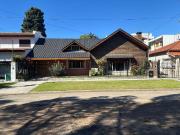 Alquiler Casa 4 Amb c/ Pileta,Parrilla y cochera