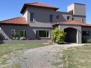 Alquiler Casa 4 dorm + Oficina + Dependencia, Pileta....