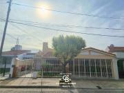 Alquiler Casa 4 dormitorios 20 años, 2 cocheras, Zona...