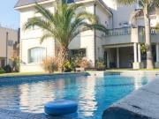 Alquiler Casa 4 dormitorios, 2 cocheras, Fincas Iraola 1...