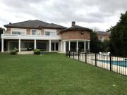 Alquiler Casa 5 dormitorios 18 años, 5 cocheras, 572m2,...