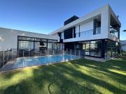 Alquiler Casa a estrenar 3 dormitorios, 350m2, 2...