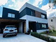 Alquiler Casa a estrenar 4 dormitorios, 260m2, Norte, El...