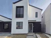 ALQUILER CASA A ESTRENAR EN URB. VILLA BLANCA KM24 VIA A...