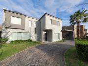 ALQUILER/ Casa Almirante Guillermo Brown