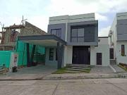 Alquiler Casa Amoblada 4 dormitorios en Condado Vicolini