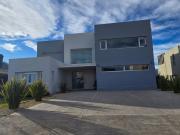ALQUILER CASA BARRIO PRIVADO SAUCES DEL LIMAY