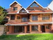 Alquiler Casa en Acassuso de 6 ambientes con piscina y...