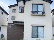 ALQUILER CASA DE DOS PISOS EN URB LOS PRADOS, VIA A...