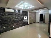 ALQUILER CASA EN URB. CIUDAD PALMERA