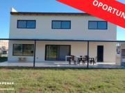 Casa en Venta, 5 Ambientes, en Puertos Del Lago Acacias,...