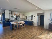ALQUILER CASA USD 2.000. 4 AMB