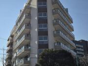 Alquiler de 2 ambientes con gran balcón terraza a...