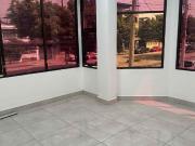 ALQUILER DE OFICINA EN PRIMER PISO ALTO VERNAZA NORTE