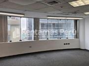 Alquiler de amplias Oficinas Corporativas en edificio...