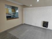 Alquiler de amplio departamento en ciudad