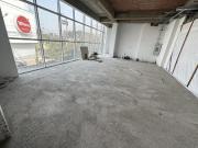 ALQUILER de Amplio Local de 173 m2 en Nuevo Strip Mall...