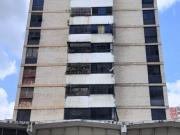 Alquiler de Apartamento Av Universidad CL18