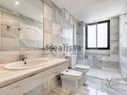 Alquiler de ático en Calle Santa Engracia