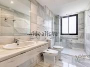 Alquiler de ático en Calle Santa Engracia