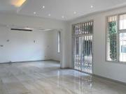 Alquiler de casa Ceibos amplia con piscina