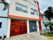 OPORTUNIDAD UNICA DE VIVIR EN UNA PRECIOSA CASA DE TRES...