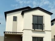 Alquiler de casa de estreno en Urbanización Los Prados