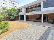 ALQUILER DE CASA EN ESQUINA DE SAN BORJA NORTE CON JR...