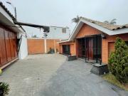 ALQUILER DE CASA EN LA MOLINA DE 1,100M2 CON 4 COCHERAS