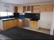 Alquiler de casa en Manta en urbanización privada zona sur