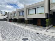 Alquiler de casa en Nayón, doble seguridad conjunto...