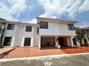 ALQUILER DE CASA EN QUINTAS DE DON SIMON SUR DE CALI DE LUJO