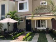 ALQUILER DE CASA EN URB. LA PERLA