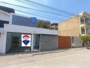 ¡Alquiler De Casa Ideal Para Uso Comercial En Ubicación...