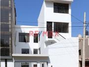 Alquiler De Casa Para Empresas En Urb. Primavera A.C 220...