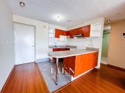 Alquiler de departamento con balcón y cochera en Av....