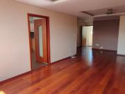 ALQUILER DE DEPARTAMENTO CON TRES DORMITORIOS EN CUMBAYA