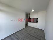 Alquiler De Departamento De Estreno En 4To Piso Con...