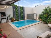 ALQUILER DE ELEGANTE CASA EN URB PRIVADA LA RIOJA CUENTA...