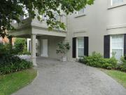 Alquiler de espectacular Casa 1 ambiente en Pilar