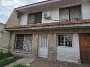 Alquiler de espectacular Casa 3 ambientes en Lanús Lanús...