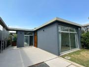 Alquiler de espectacular Casa 4 ambientes en La Plata...