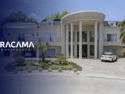 Alquiler de espectacular Casa 5 o mas ambientes en...