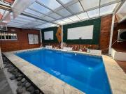 Alquiler de espectacular Casa 5 o mas ambientes en Merlo...