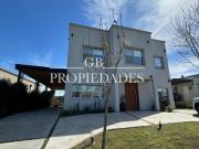 Alquiler de espectacular Casa 5 o mas ambientes en Pilar...