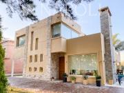 Alquiler de espectacular Casa 5 o mas ambientes en San...